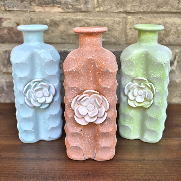 DIY – Painted Glass Bottles With Polymer Clay Flowers
